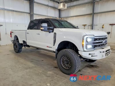 Czwarte zdjęcie samochodu z boku: 2025 FORD F350 SUPER DUTY VIN:1FT8W3BM4SEC64184 - miniatura
