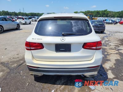 Zdjęcie 6 z 13 samochodu: 2017 MERCEDES-BENZ GLC 300 VIN:WDC0G4JB6HF196807 - miniatura