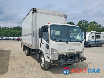 Czwarte zdjęcie samochodu z boku: 2021 ISUZU NPR HD BOX TRUCK VIN:54DC4W1D1MS200641 - miniatura