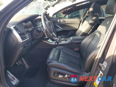 Zdjęcie 7 z 14 samochodu: 2023 BMW X5 M50I VIN:5UXJU4C01P9N45981 - miniatura