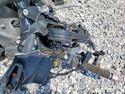 Zdjęcie 7 z 8 samochodu: 2008 KAWASAKI ZX600 J1 VIN:JKAZX4J198A073403 - miniatura