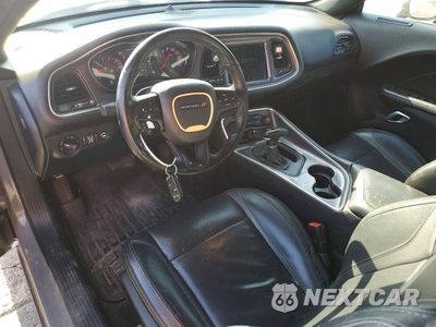Zdjęcie 8 z 12 samochodu: 2017 DODGE CHALLENGER SXT VIN:2C3CDZAG6HH640405 - miniatura