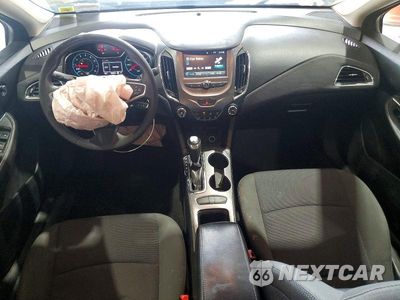 Zdjęcie 8 z 12 samochodu: 2017 CHEVROLET CRUZE LT VIN:1G1BE5SM7H7239791 - miniatura