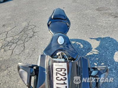 Piąte zdjęcie samochodu w środku: 2005 DUCATI 999 VIN:ZDM1UB5V85B013149 - miniatura
