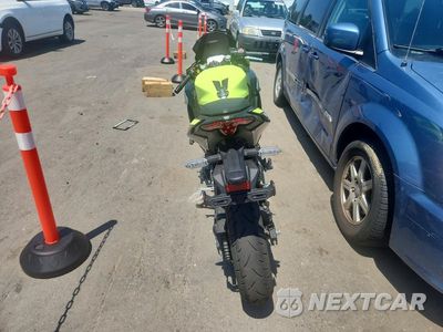 Czwarte zdjęcie samochodu z boku: 2026 KAWASAKI EX500 A VIN:ML5EXGJ18TDA86363 - miniatura
