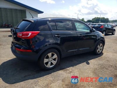 Trzecie zdjęcie samochodu z tyłu: 2013 KIA SPORTAGE LX VIN:KNDPBCA25D7354636 - miniatura