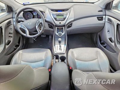 Zdjęcie 8 z 12 samochodu: 2012 HYUNDAI ELANTRA LIMITED VIN:KMHDH4AE0CU316633 - miniatura