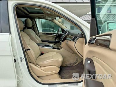 Piąte zdjęcie samochodu w środku: 2012 MERCEDES-BENZ ML 350 4MATIC VIN:4JGDA5HB4CA053991 - miniatura