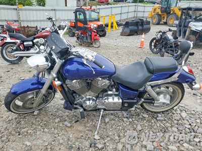Trzecie zdjęcie samochodu z tyłu: 2002 HONDA VTX1800 C VIN:1HFSC46072A002068 - miniatura