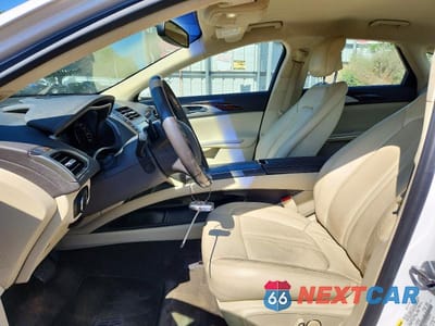 Zdjęcie 7 z 12 samochodu: 2015 LINCOLN MKZ VIN:3LN6L2G91FR610124 - miniatura