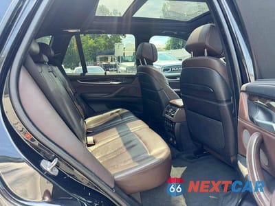 Zdjęcie 8 z 13 samochodu: 2015 BMW X5 XDRIVE50I VIN:5UXKR6C59F0J74553 - miniatura