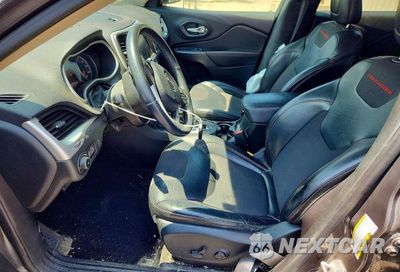 Zdjęcie 7 z 12 samochodu: 2015 JEEP CHEROKEE TRAILHAWK VIN:1C4PJMBS3FW674893 - miniatura