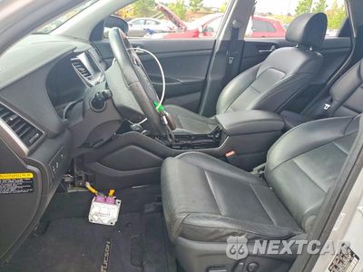 Zdjęcie 7 z 12 samochodu: 2018 HYUNDAI TUCSON SEL PLUS VIN:KM8J33A49JU835437 - miniatura