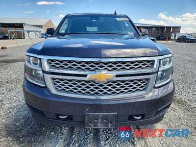 Piąte zdjęcie samochodu w środku: 2018 CHEVROLET TAHOE K1500 LT VIN:1GNSKBKC4JR214810 - miniatura