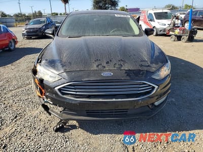 Piąte zdjęcie samochodu w środku: 2017 FORD FUSION SE VIN:3FA6P0H73HR281994 - miniatura