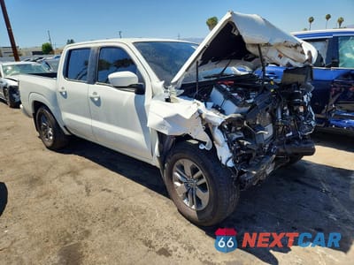 Czwarte zdjęcie samochodu z boku: 2025 NISSAN FRONTIER SV VIN:1N6ED1EJ6SN647684 - miniatura