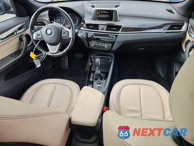 Zdjęcie 8 z 12 samochodu: 2016 BMW X1 XDRIVE28I VIN:WBXHT3Z35G4A48403 - miniatura