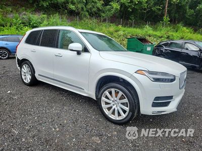Czwarte zdjęcie samochodu z boku: 2016 VOLVO XC90 T6 VIN:YV4A22PL5G1028839 - miniatura