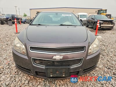 Piąte zdjęcie samochodu w środku: 2011 CHEVROLET MALIBU LS VIN:1G1ZA5EU7BF151102 - miniatura