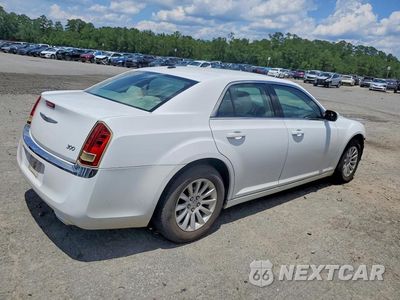 Trzecie zdjęcie samochodu z tyłu: 2011 CHRYSLER 300 VIN:2C3CA4CG2BH574726 - miniatura