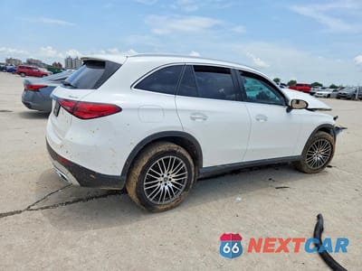 Trzecie zdjęcie samochodu z tyłu: 2025 MERCEDES-BENZ GLC 300 4MATIC VIN:W1NKM4HB9SF328603 - miniatura