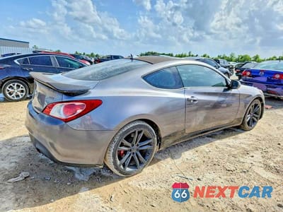 Czwarte zdjęcie samochodu z boku: 2010 HYUNDAI GENESIS COUPE 2.0T TRACK VIN:KMHHT6KD4AU027429 - miniatura