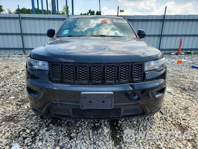 Piąte zdjęcie samochodu w środku: 2017 JEEP GRAND CHEROKEE LAREDO VIN:1C4RJFAG1HC720288 - miniatura