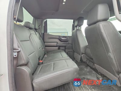 Zdjęcie 10 z 12 samochodu: 2024 GMC 1500 VIN:1GTUUAED0RZ348929 - miniatura