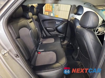 Zdjęcie 11 z 13 samochodu: 2011 HYUNDAI TUCSON GLS VIN:KM8JU3AC0BU293022 - miniatura
