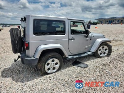 Trzecie zdjęcie samochodu z tyłu: 2014 JEEP WRANGLER SAHARA VIN:1C4AJWBG6EL258558 - miniatura