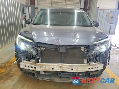 Piąte zdjęcie samochodu w środku: 2018 HONDA RIDGELINE RTL VIN:5FPYK3F7XJB013660 - miniatura