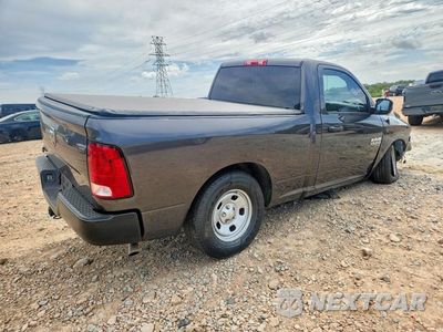 Trzecie zdjęcie samochodu z tyłu: 2022 RAM 1500 CLASSIC TRADESMAN VIN:3C6JR6AGXNG205635 - miniatura