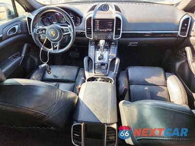 Zdjęcie 8 z 13 samochodu: 2018 PORSCHE CAYENNE VIN:WP1AA2A21JKA05113 - miniatura