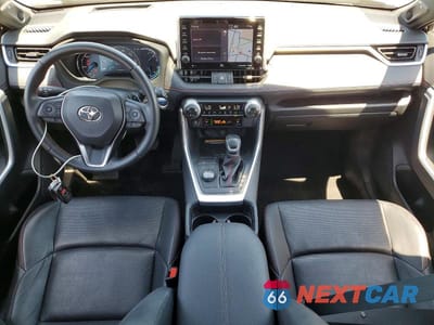 Zdjęcie 8 z 14 samochodu: 2021 TOYOTA RAV4 PRIME XSE VIN:JTMFB3FV0MD041901 - miniatura