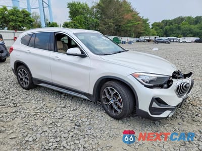 Czwarte zdjęcie samochodu z boku: 2021 BMW X1 XDRIVE28I VIN:WBXJG9C04M3M76355 - miniatura