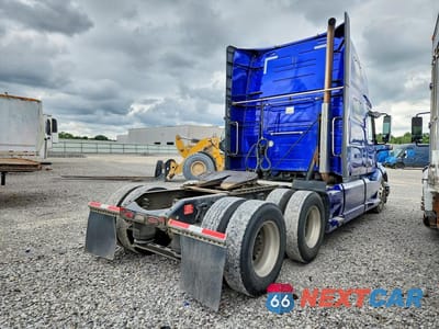 Trzecie zdjęcie samochodu z tyłu: 2020 VOLVO VNL SEMI TRUCK VIN:4V4NC9EJ8LN269331 - miniatura