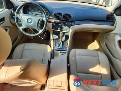 Zdjęcie 8 z 12 samochodu: 2005 BMW 325 I VIN:WBAEV33455KW20133 - miniatura