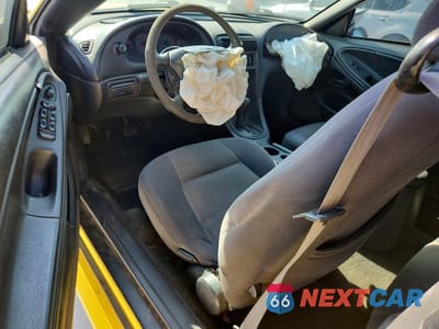 Zdjęcie 8 z 12 samochodu: 2001 FORD MUSTANG VIN:1FAFP44461F114700 - miniatura