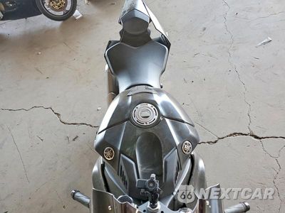 Piąte zdjęcie samochodu w środku: 2025 YAMAHA YZF1000 VIN:JYARNA7E7SA000442 - miniatura
