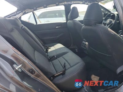 Zdjęcie 10 z 12 samochodu: 2025 NISSAN ALTIMA SL VIN:1N4BL4EW8SN331408 - miniatura