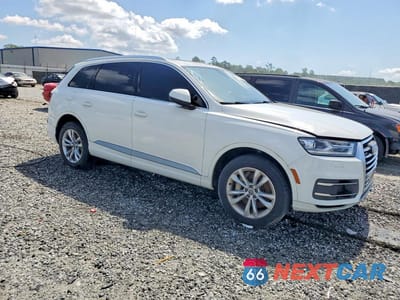 Czwarte zdjęcie samochodu z boku: 2018 AUDI Q7 PREMIUM PLUS VIN:WA1LAAF7XJD034262 - miniatura
