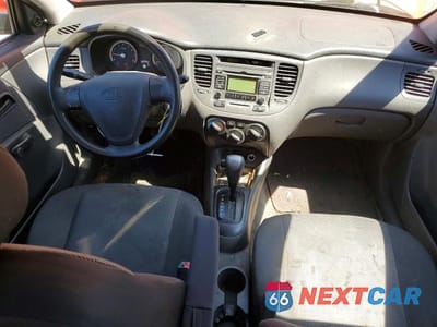 Zdjęcie 8 z 12 samochodu: 2009 KIA RIO BASE VIN:KNADE223896551029 - miniatura