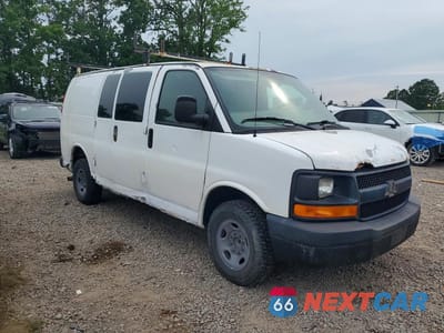 Czwarte zdjęcie samochodu z boku: 2008 CHEVROLET EXPRESS 2500 DELIVERY VAN VIN:1GCGG25C681147874 - miniatura