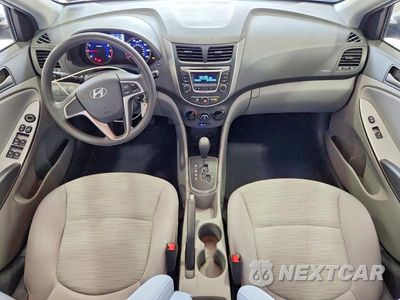 Zdjęcie 8 z 13 samochodu: 2017 HYUNDAI ACCENT SE VIN:KMHCT5AE6HU350129 - miniatura