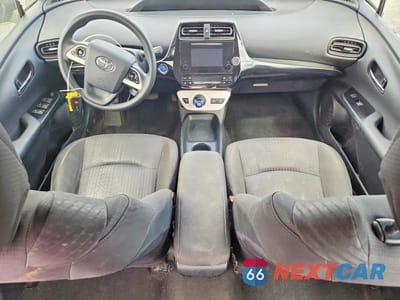 Zdjęcie 8 z 13 samochodu: 2016 TOYOTA PRIUS TWO VIN:JTDKBRFU6G3517748 - miniatura