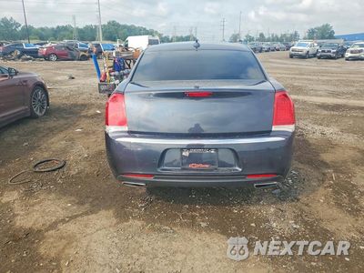 Zdjęcie 6 z 12 samochodu: 2018 CHRYSLER 300 TOURING VIN:2C3CCARG3JH286275 - miniatura