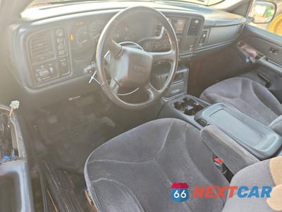 Zdjęcie 8 z 12 samochodu: 2001 GMC NEW SIERRA K1500 VIN:2GTEK19T011359132 - miniatura
