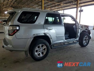 Trzecie zdjęcie samochodu z tyłu: 2018 TOYOTA 4RUNNER SR5 VIN:JTEZU5JR5J5174040 - miniatura