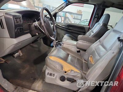 Zdjęcie 7 z 12 samochodu: 2005 FORD EXCURSION XLT VIN:1FMNU41S35EB14159 - miniatura