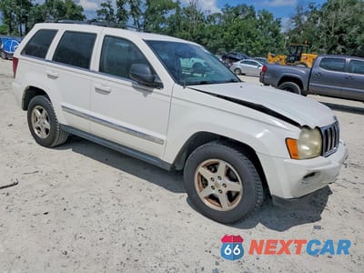 Czwarte zdjęcie samochodu z boku: 2005 JEEP GRAND CHEROKEE LIMITED VIN:1J4HR58275C673329 - miniatura